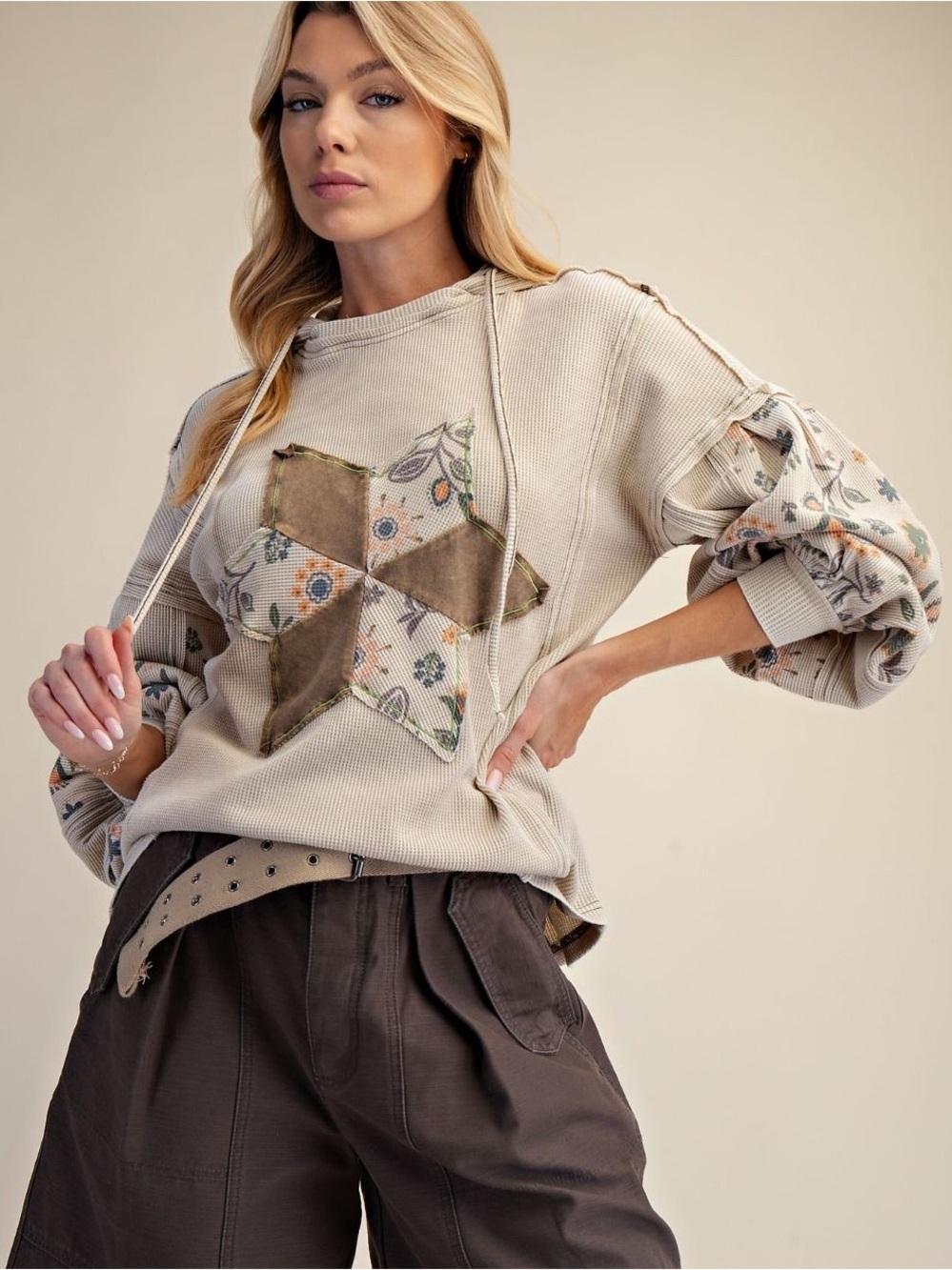 Easel Lt Khaki Floral Patch Thermal Washed Pullover Hoodie - Picture 2 of 4